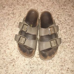 Birkenstocks size 40 brown 9 used!!!